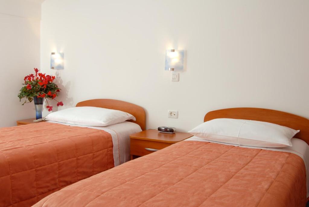 Guesthouse Bajc Vrhnika Rum bild
